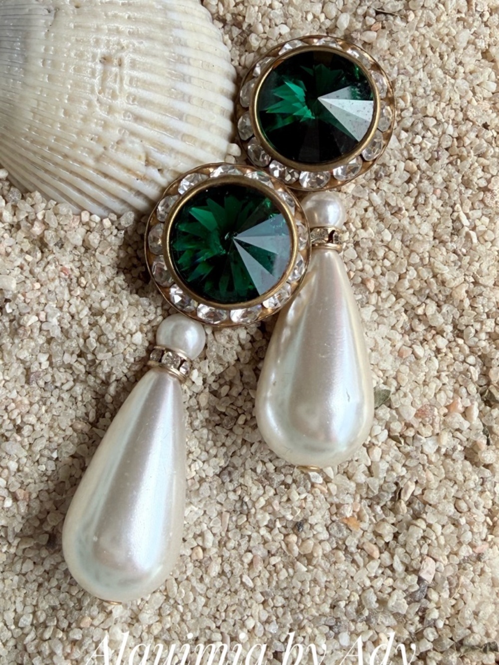 Alquimia Emerald Crystal and Pearl Drop Earrings